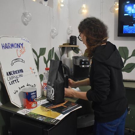 Harmony Backpackers Hostel Μπατούμι Εξωτερικό φωτογραφία