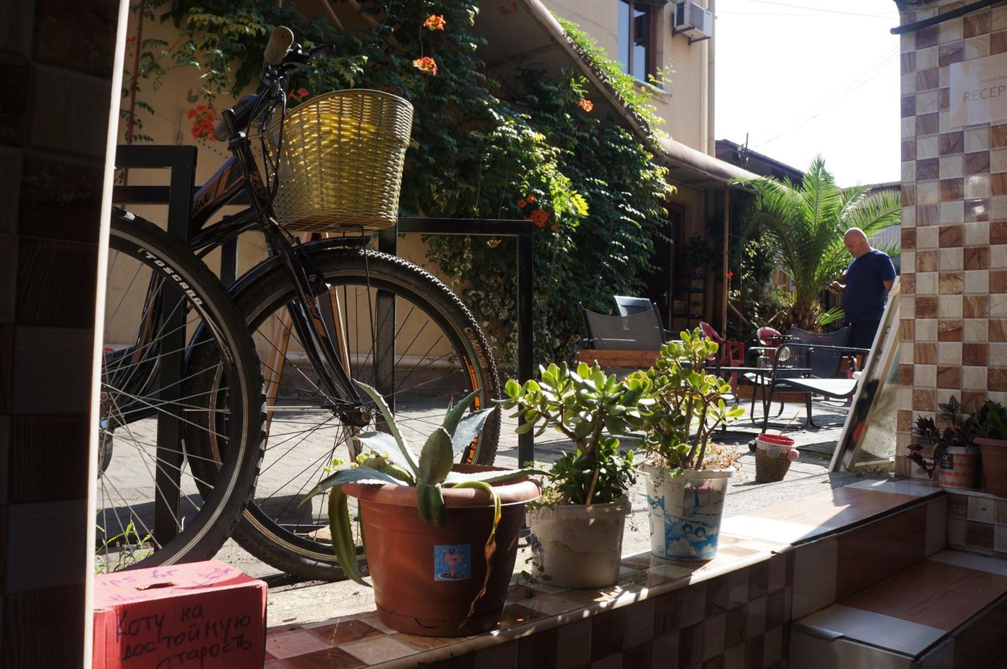 Harmony Backpackers Hostel Μπατούμι Εξωτερικό φωτογραφία