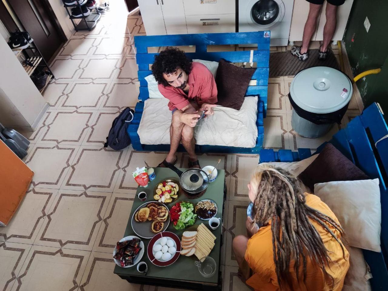 Harmony Backpackers Hostel Μπατούμι Δωμάτιο φωτογραφία