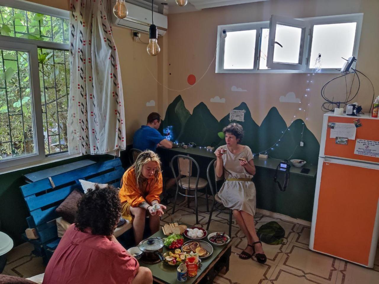 Harmony Backpackers Hostel Μπατούμι Εξωτερικό φωτογραφία